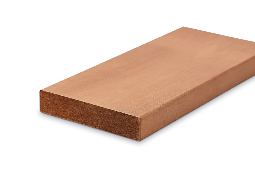 Rechteckiges Holzstück mit glatter Oberfläche und abgerundeten Kanten, helles Holz.